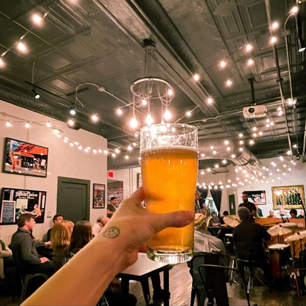 Cheers to live music. | Photo by the AVLtoday team.