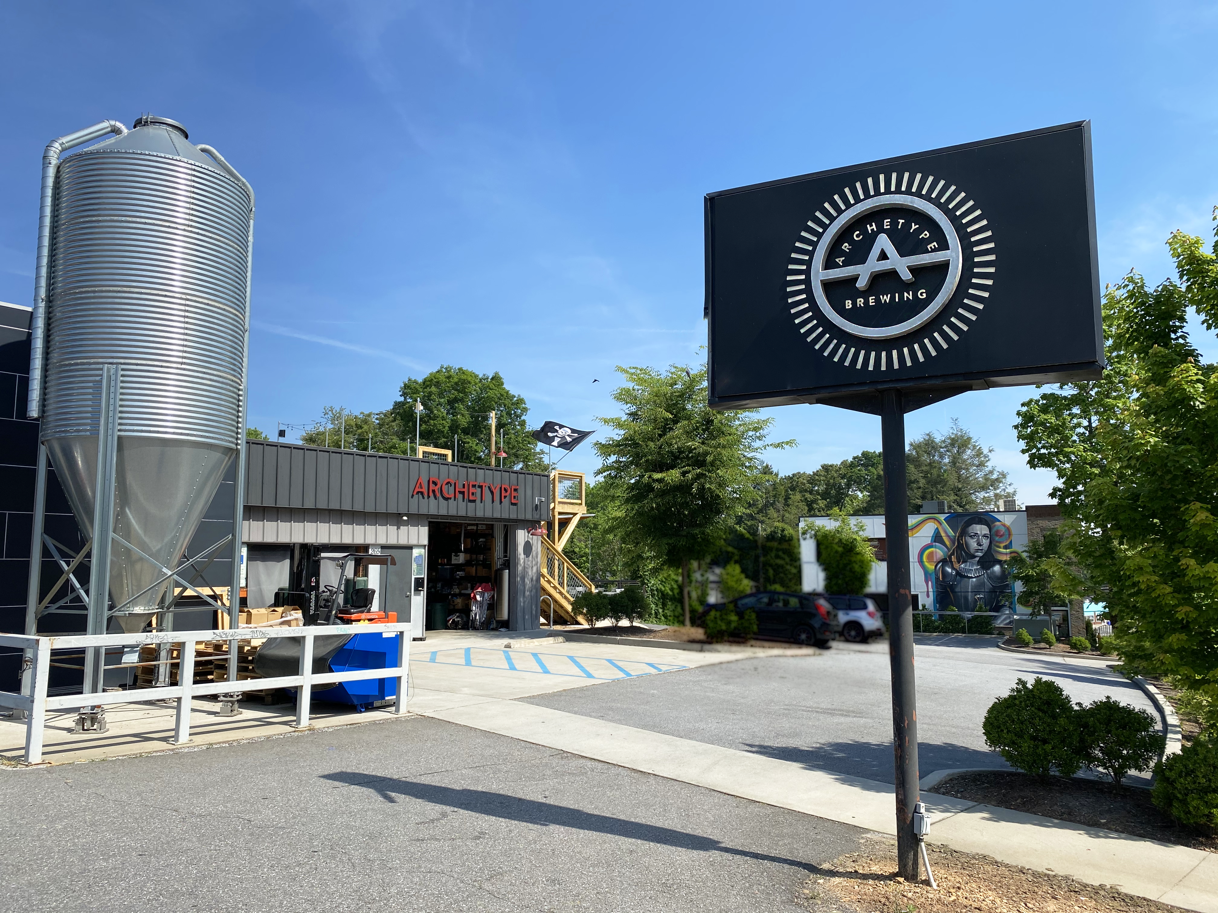 sign building silo parking