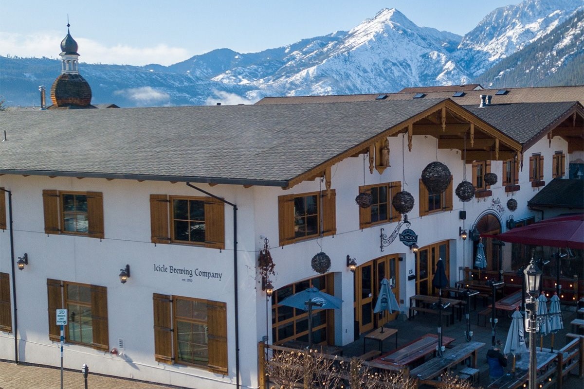 exterior of Icicle Brewing taproom
