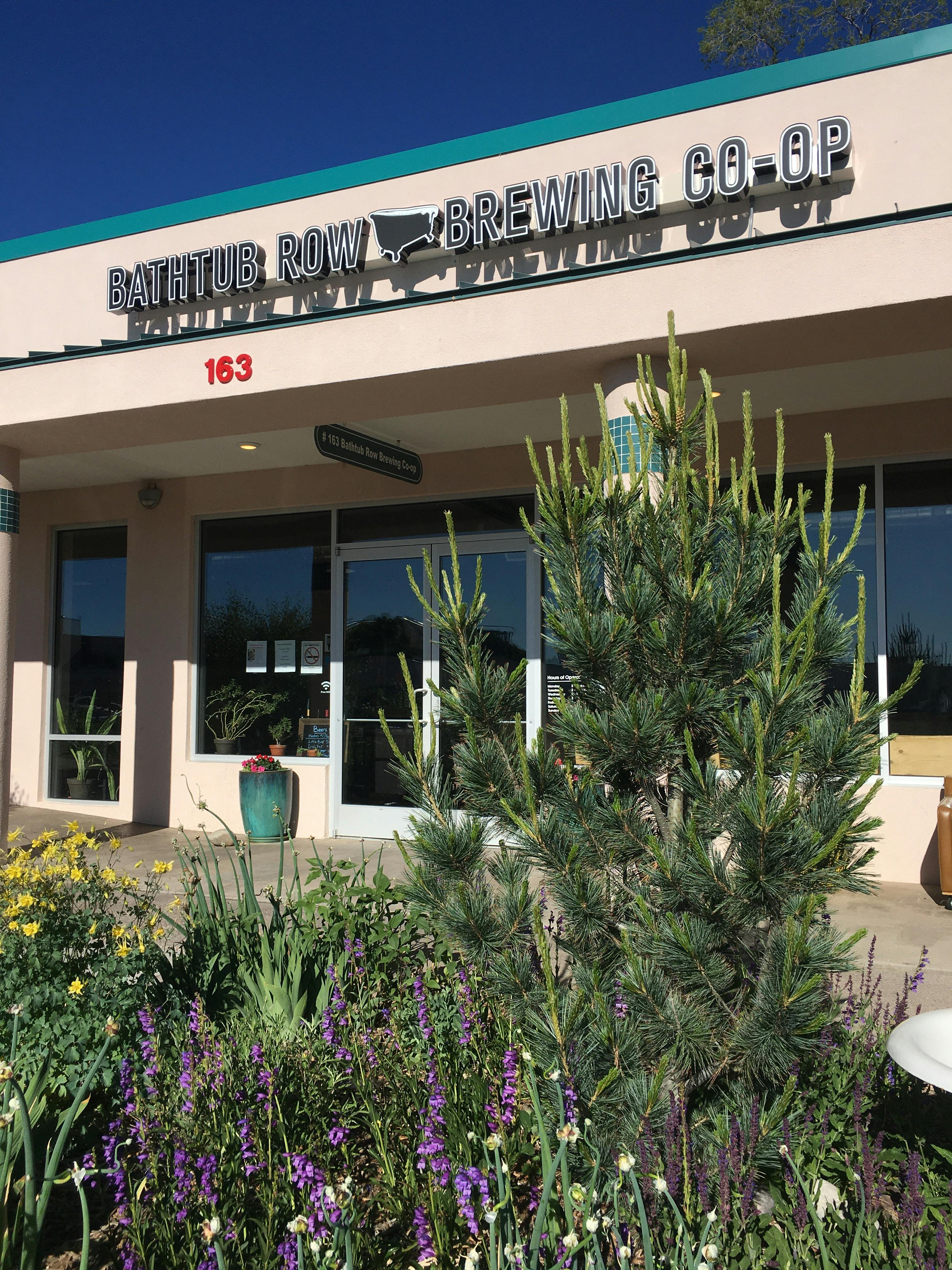 Front facade of Bathtub Row Brewing