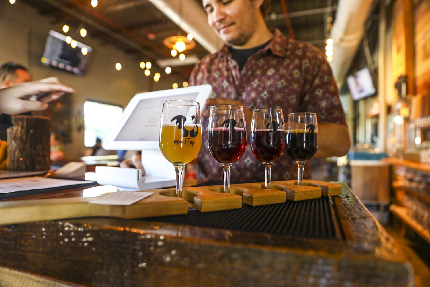 Creative Beers Draw Crowds to Benchtop Brewing