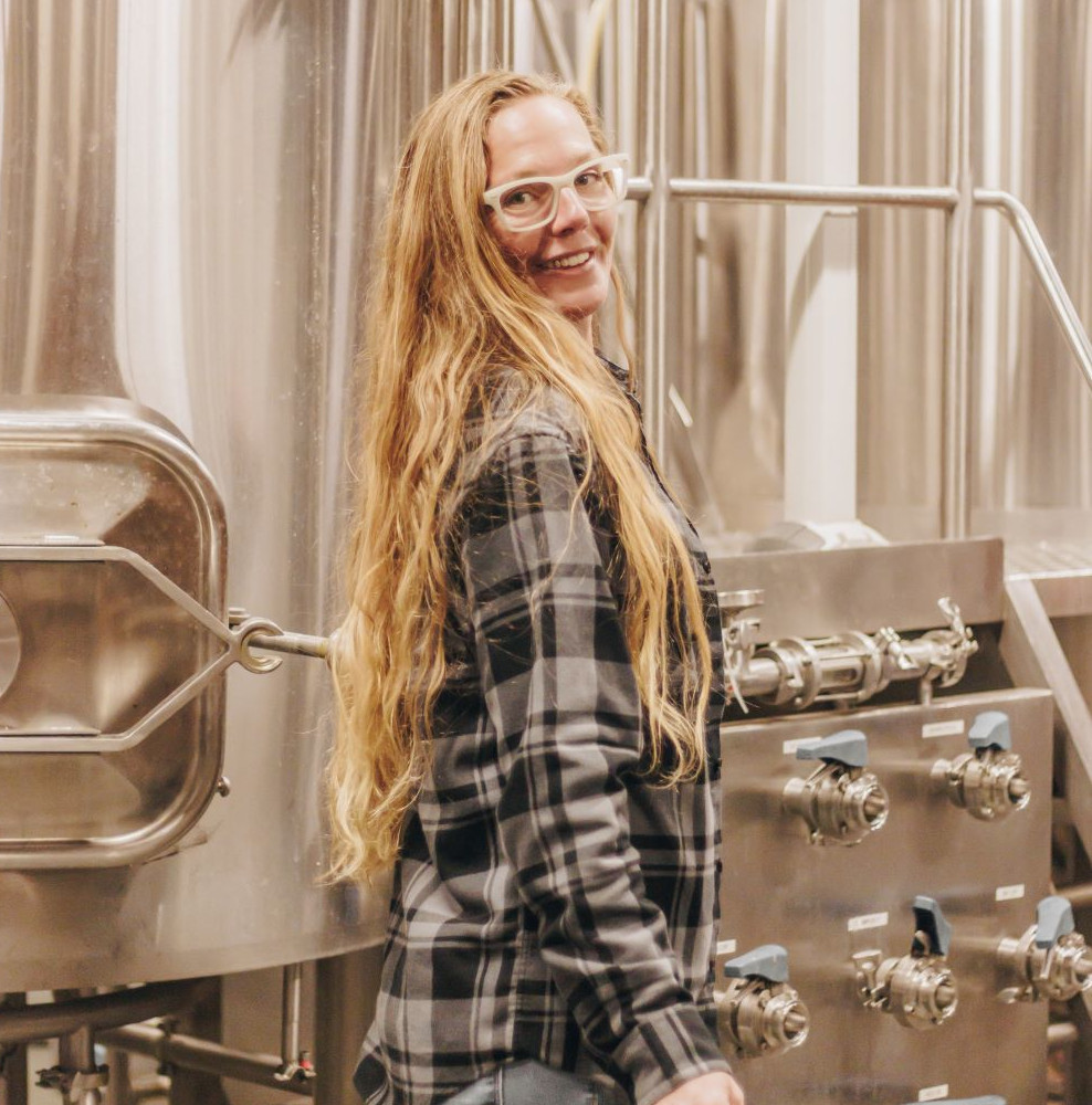 Alternate image for crew member Melissa Legler