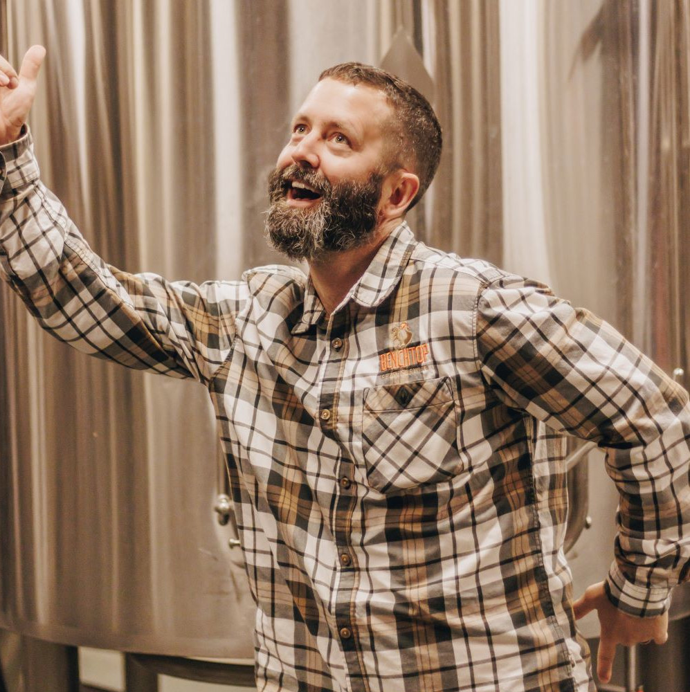 Alternate image for crew member Eric Tennant