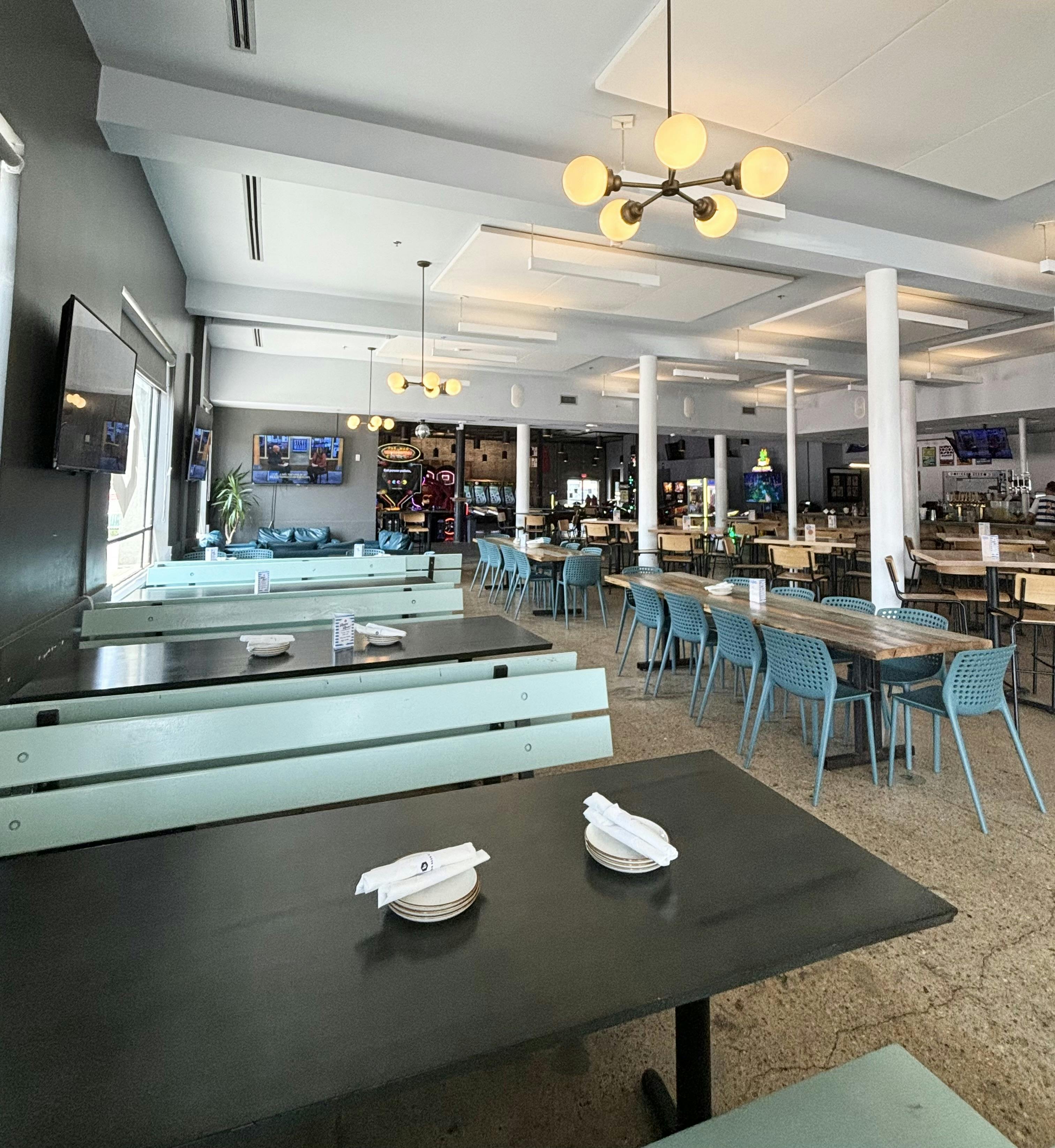 tempImagezkmyZ5 dining room rental