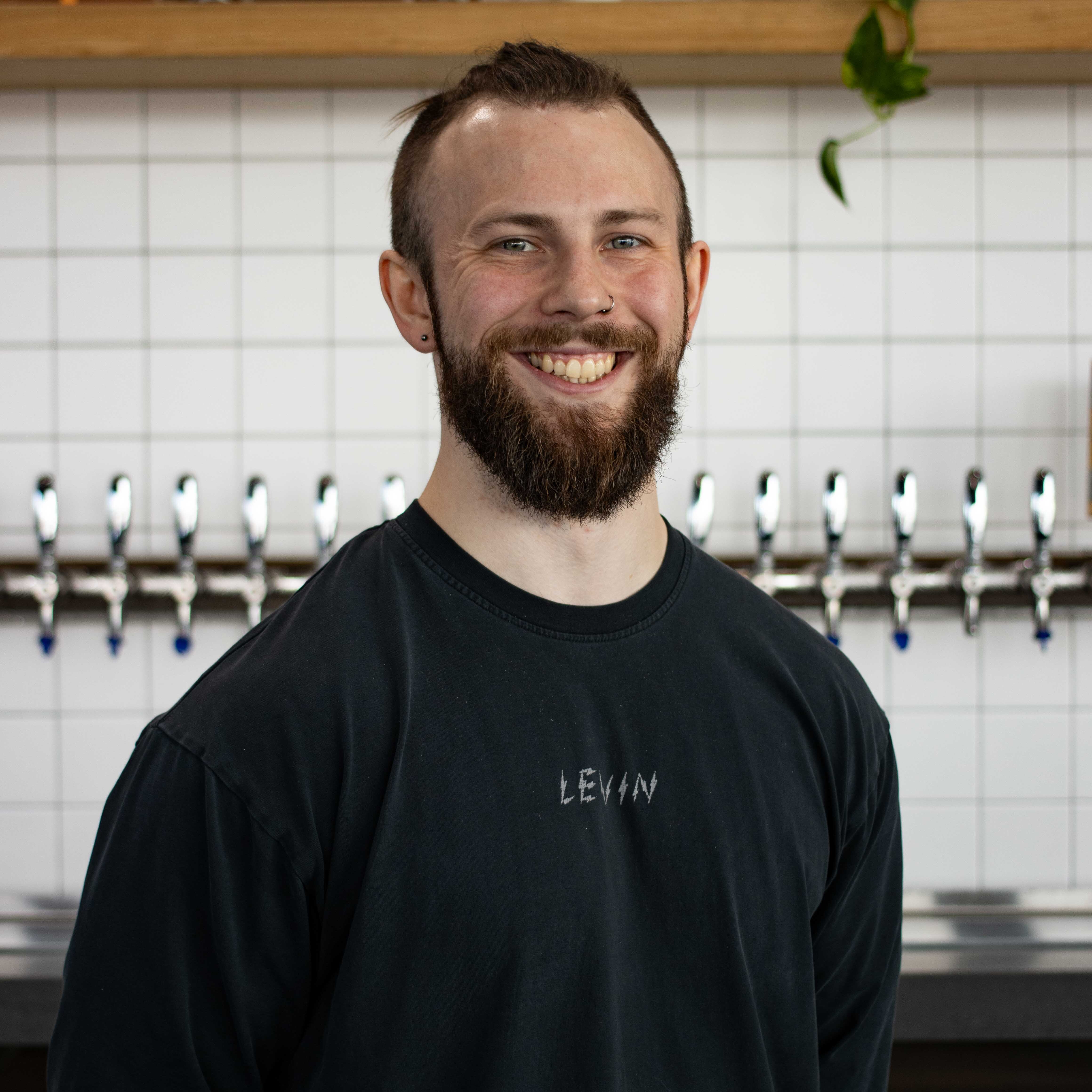 Image for crew member Erik Warner