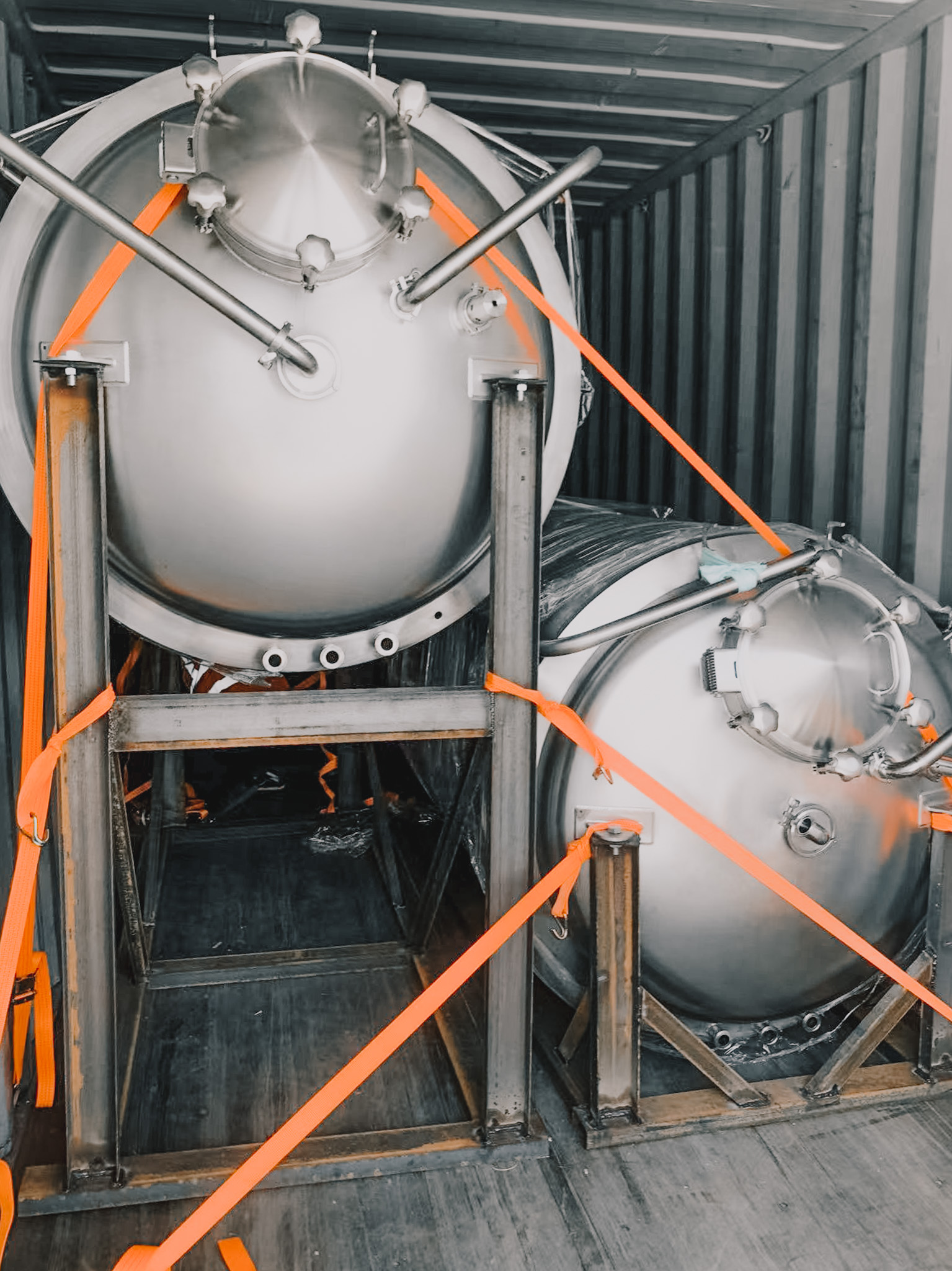 Building a Brewery: Unloading and Positioning Your Brewery Equipment