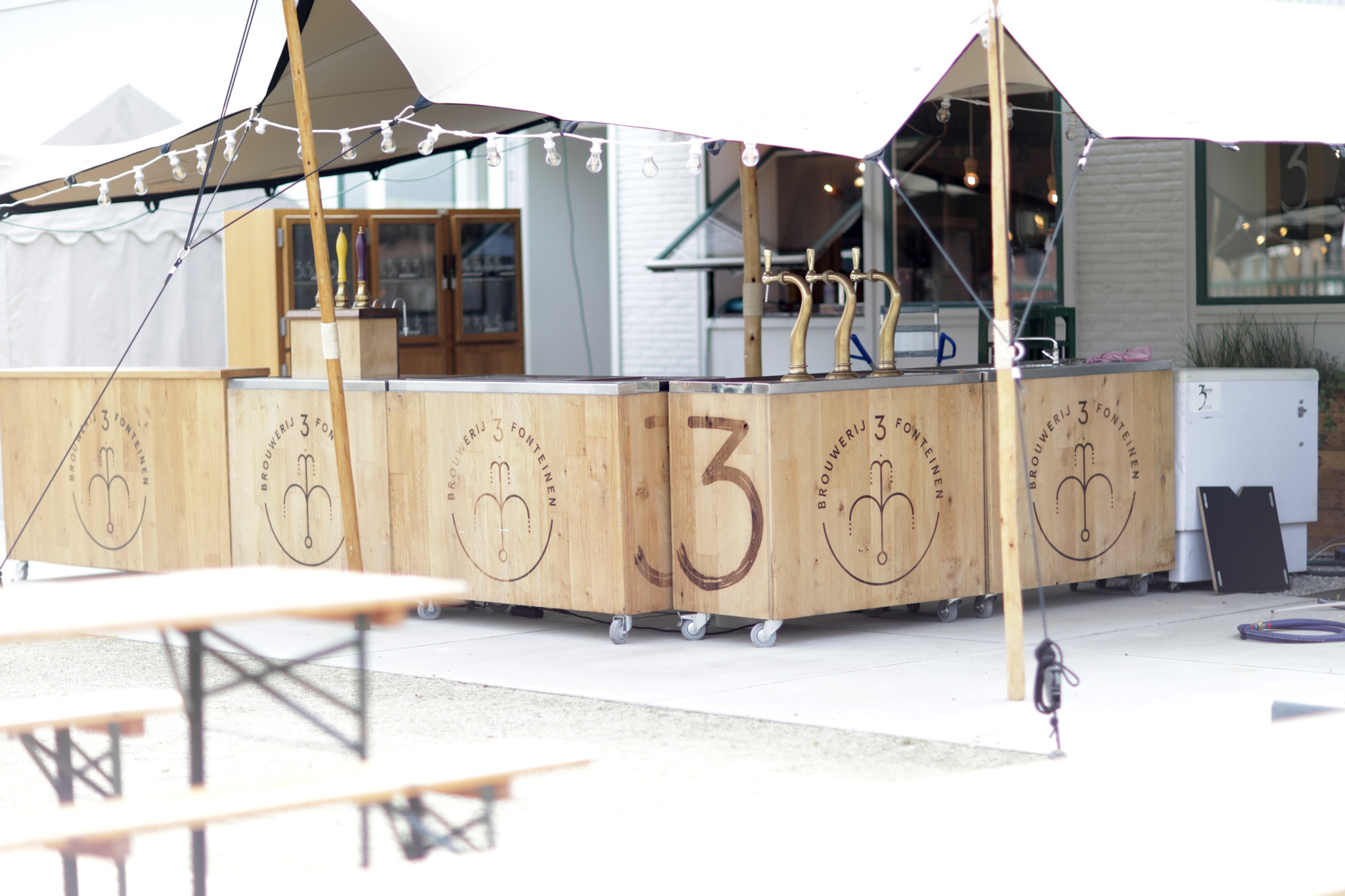 Drie_Fonteinen_Outdoor_Bar