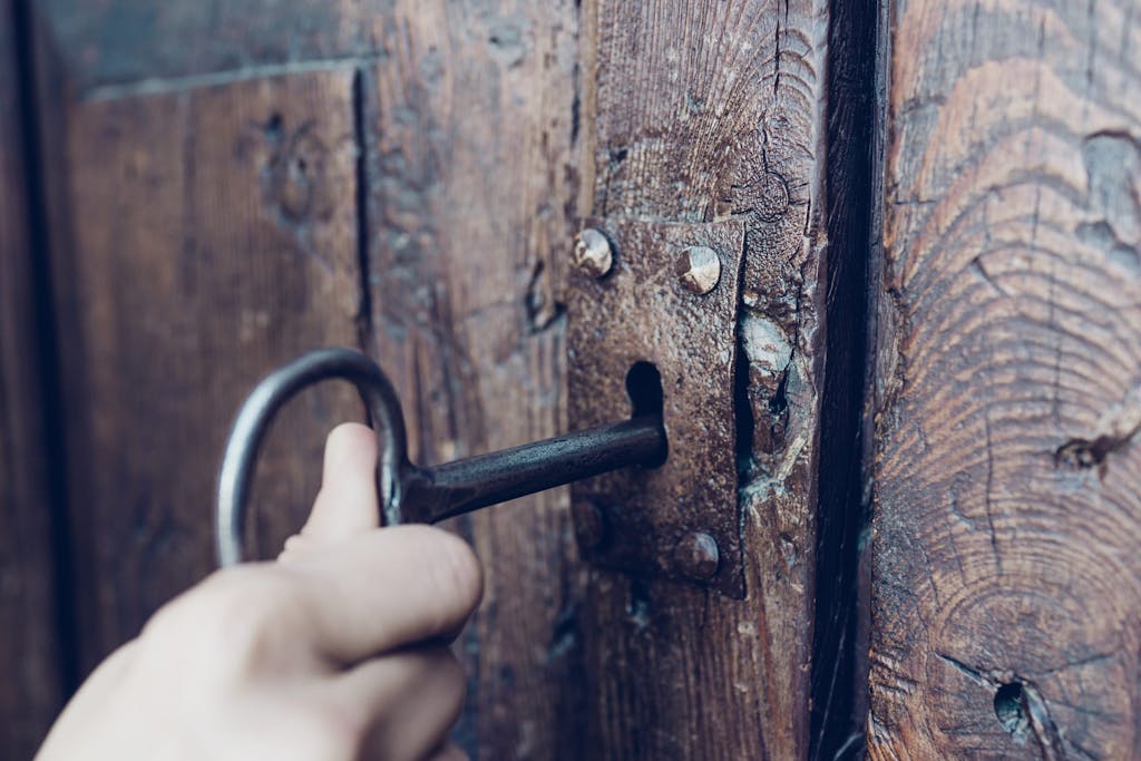old-wood-door-key-web