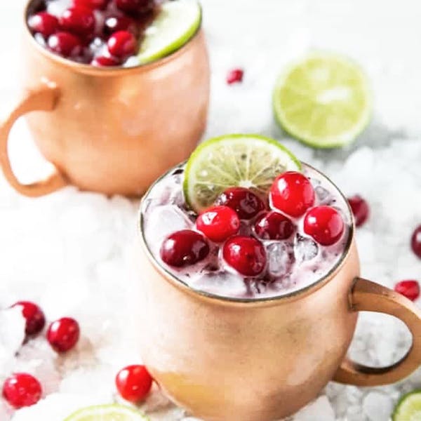 Cranberry Moscow Mule Cocktail/Mocktail