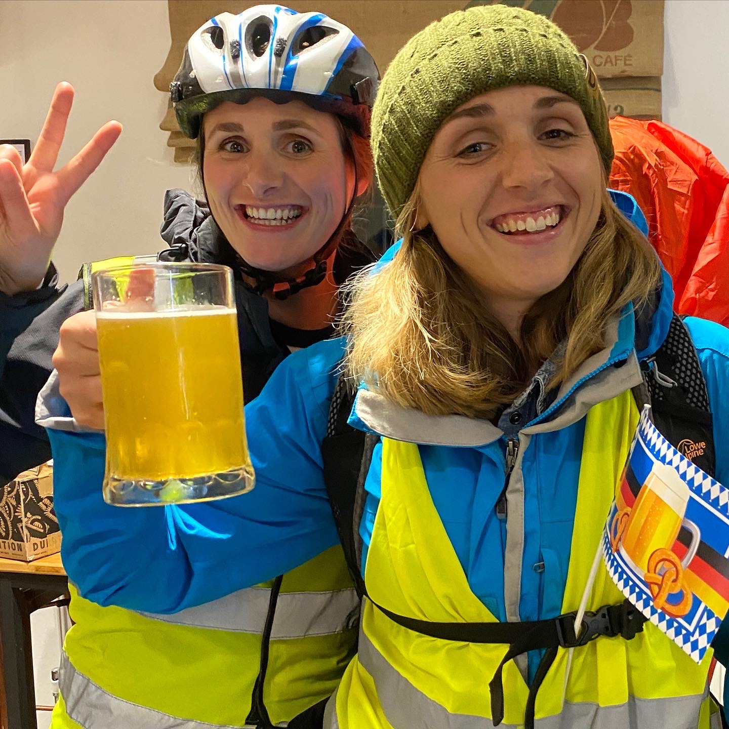 6A05CEAE-A039-4975-811A-8B4D711A380B