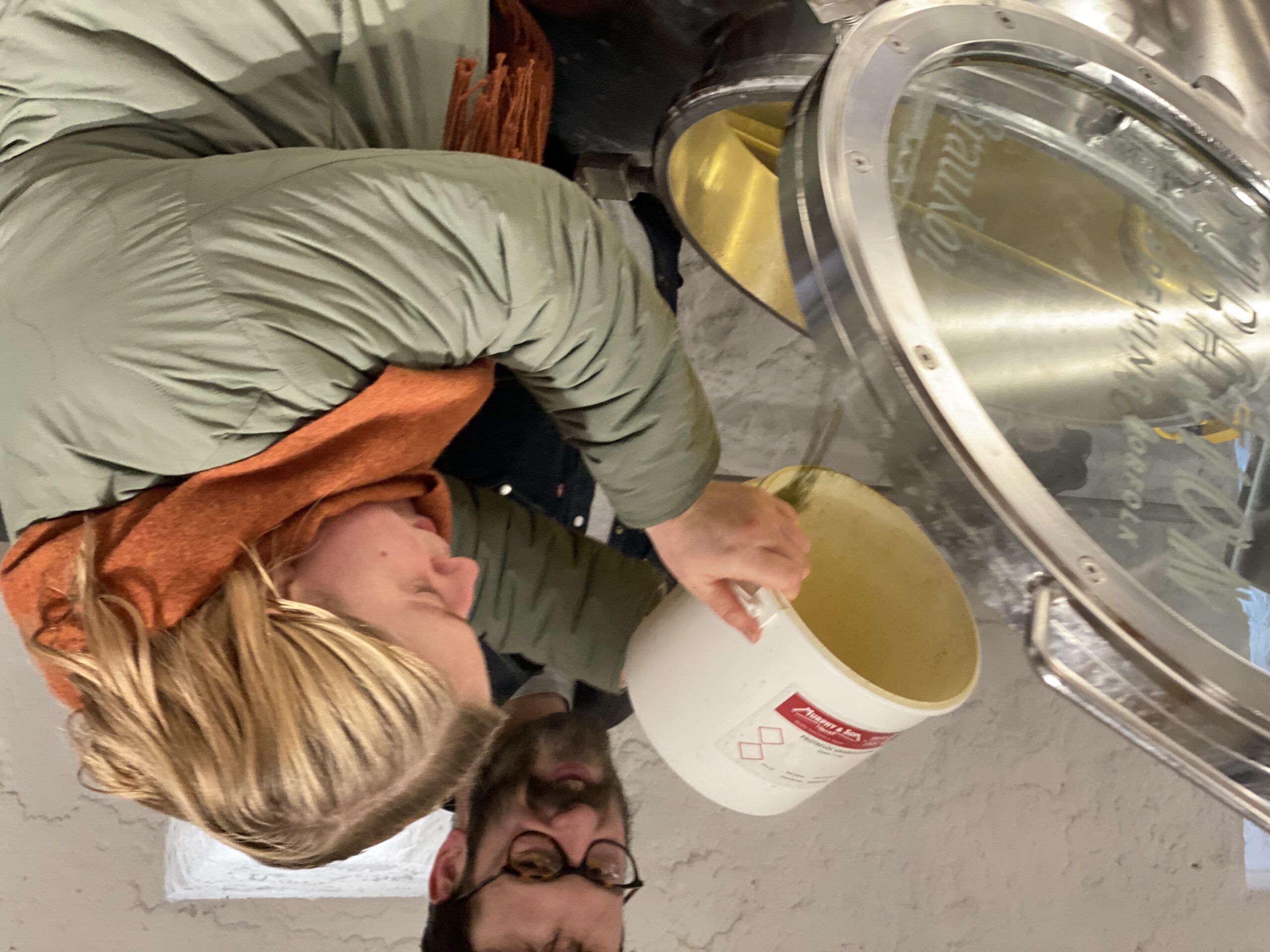 6D26F68C-AF2A-480F-B985-95FAC864A801