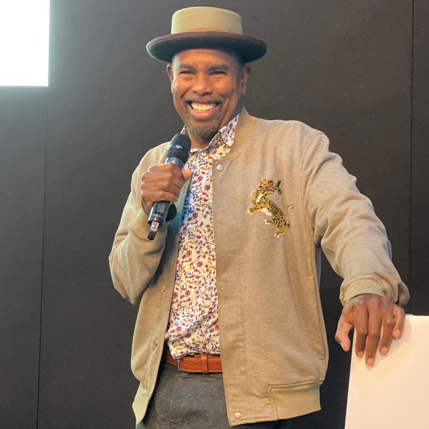 C1F051D8-0605-4CD3-B6CD-47588B128049