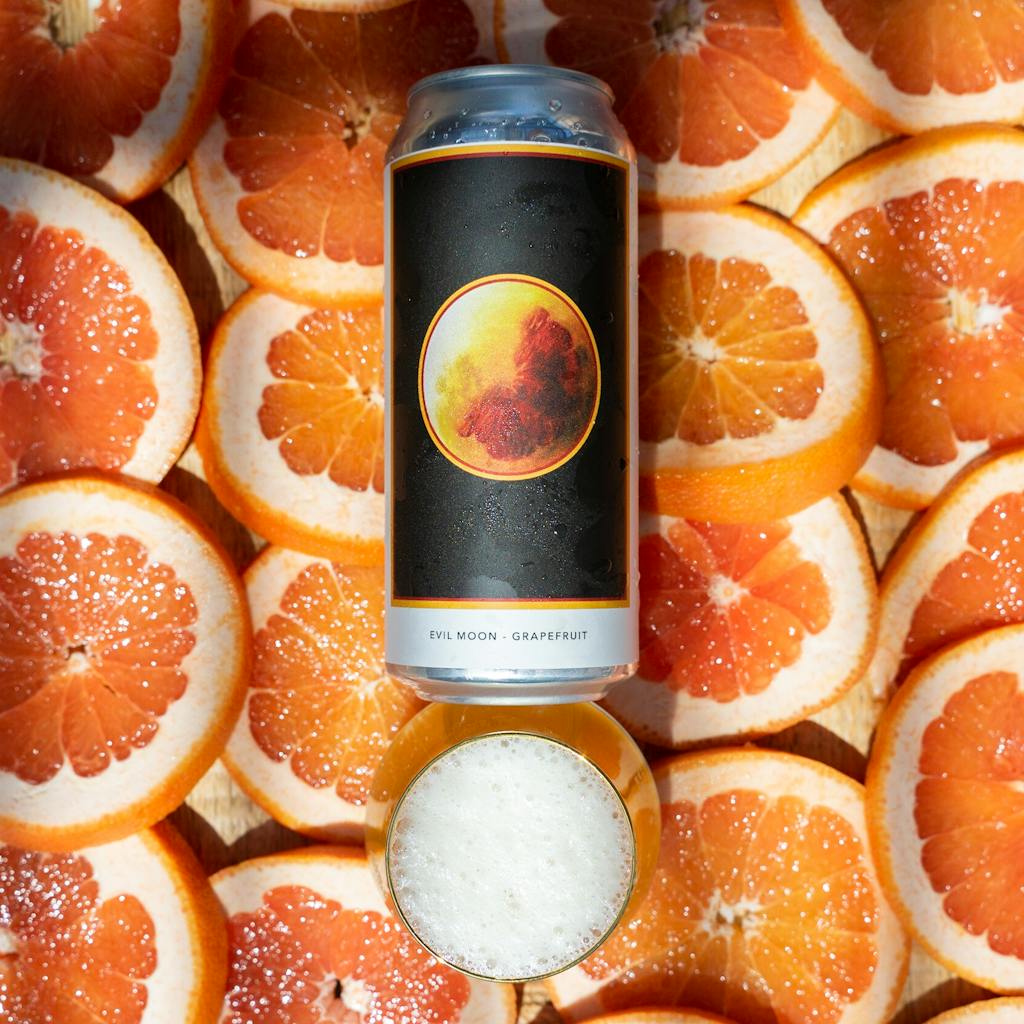 EVIL MOON – GRAPEFRUIT