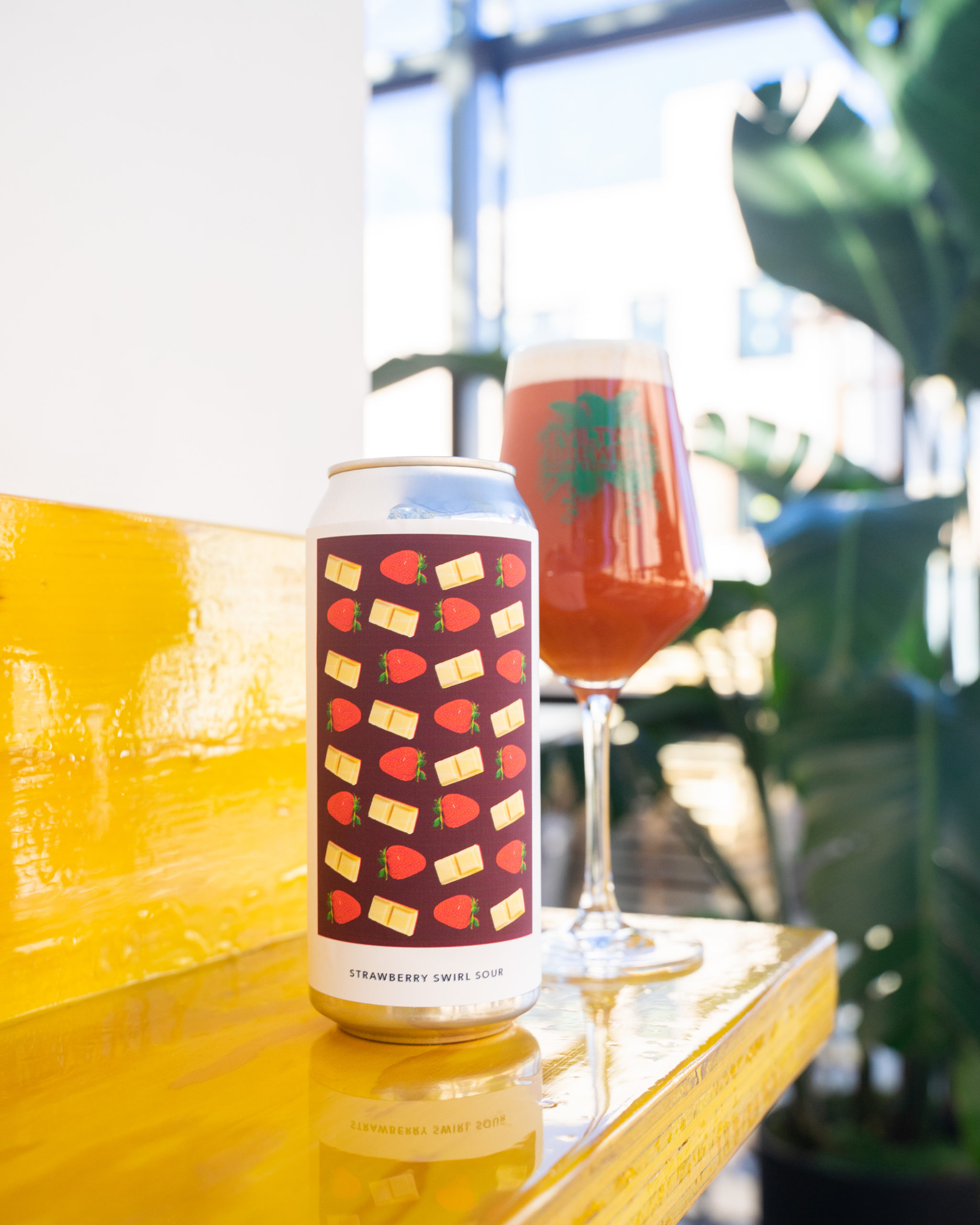 STRAWBERRY SWIRL SOUR