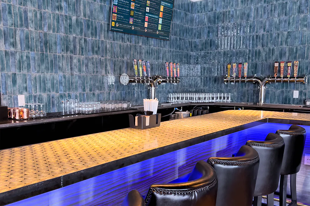 Bar photo 2