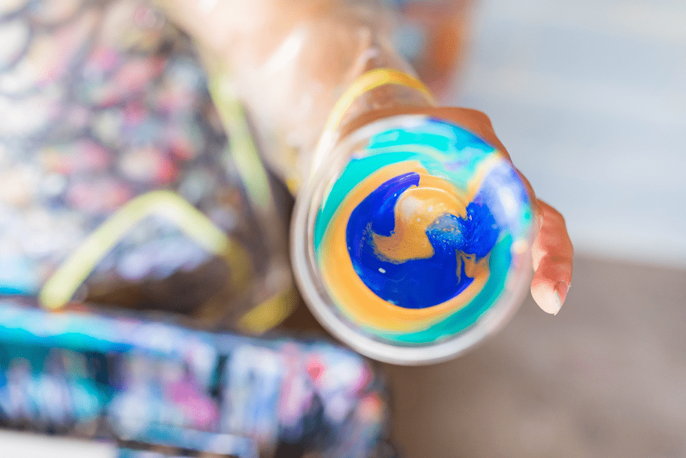 Pour Darling Acrylic Art Class