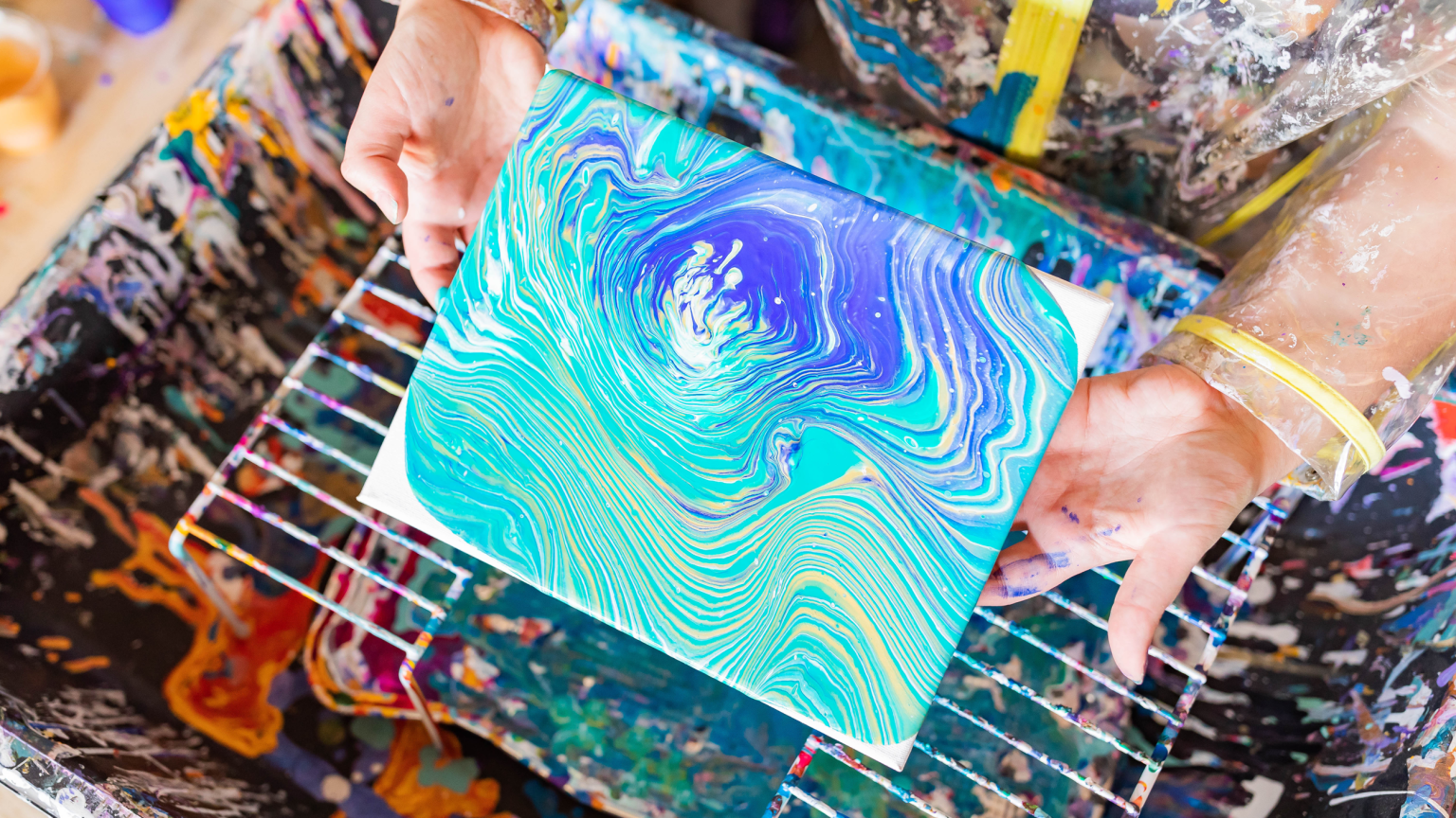 Pour Darling Acrylic Art Class