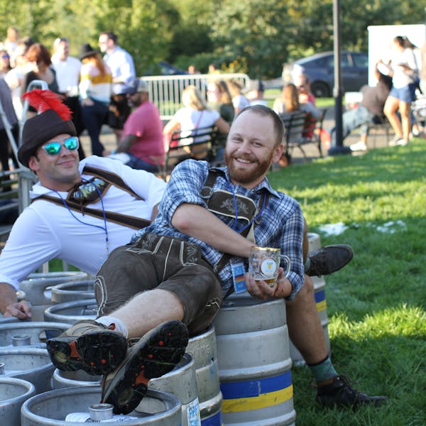 Oktoberfest (1) Oktoberfest (1)