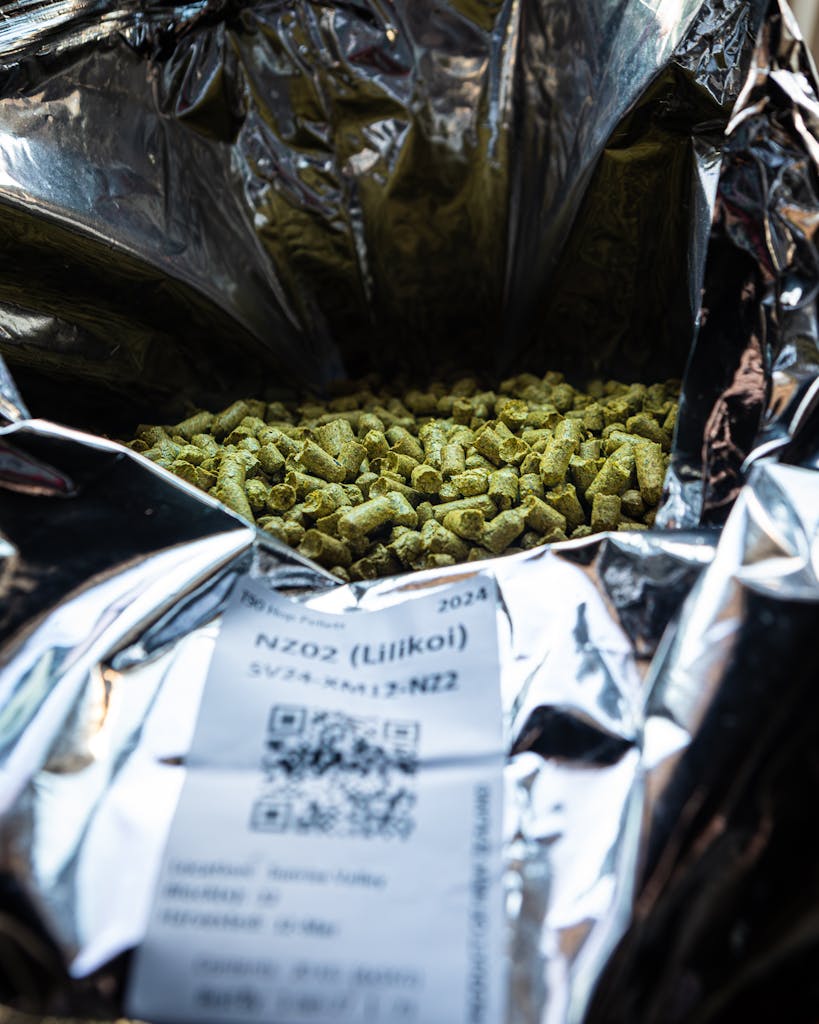 733A4409-Enhanced-NR hop pellets
