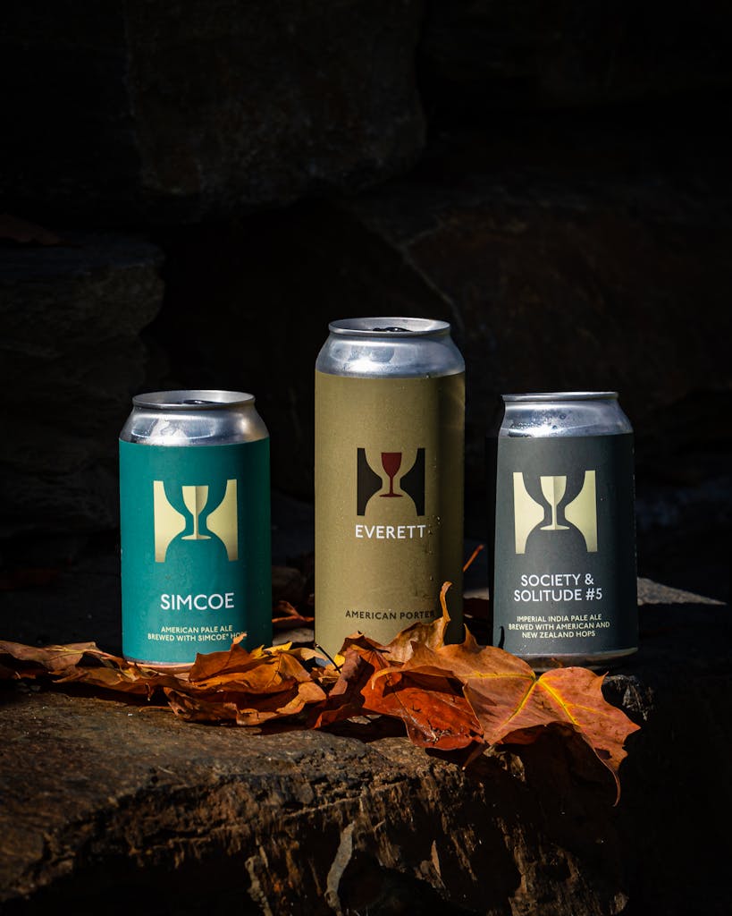 Cans of Everett, Simcoe Pale Ale and Society & Solitude