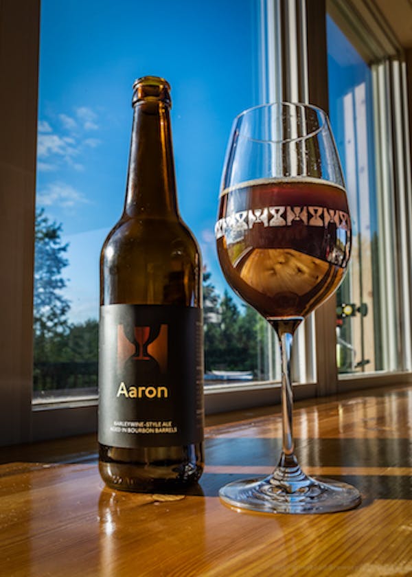 HFB_Aaronwithnewglass_20180831-sm HFB_Aaronwithnewglass_20180831-sm