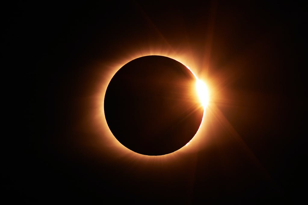 jongsun-lee-F-pSZO_jeE8-unsplash Photo by <a href="https://unsplash.com/@sarahleejs?utm_content=creditCopyText&utm_medium=referral&utm_source=unsplash">Jongsun Lee</a> on <a href="https://unsplash.com/photos/moon-eclipse-F-pSZO_jeE8?utm_content=creditCopyText&utm_medium=referral&utm_source=unsplash">Unsplash</a>
