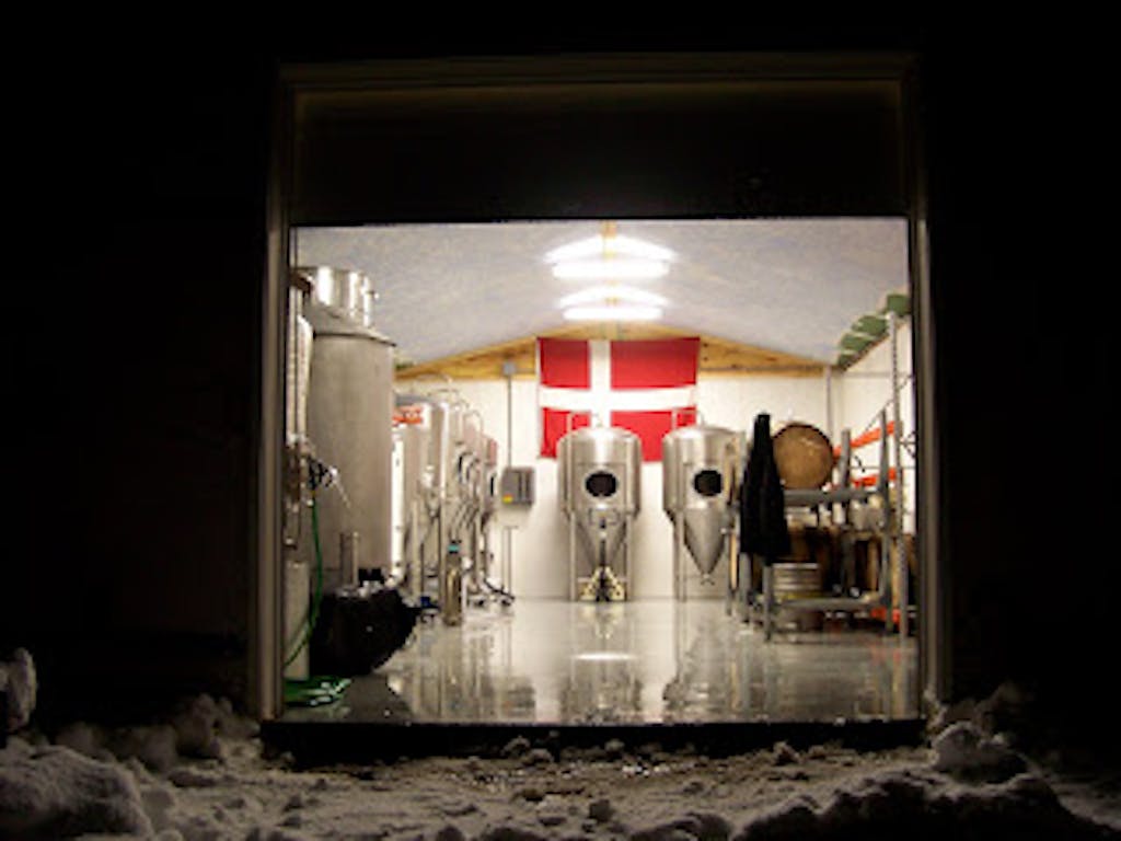 snow-flag-brewery