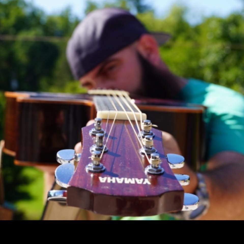 Live Music: Joey Whitaker @ Oak Island