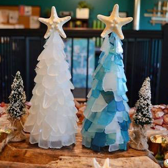 Beach Glass Christmas Tree Makai Brewing