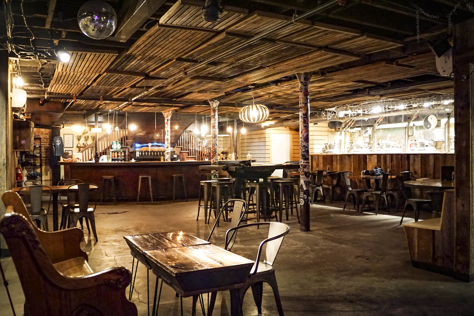 Bar photo 2