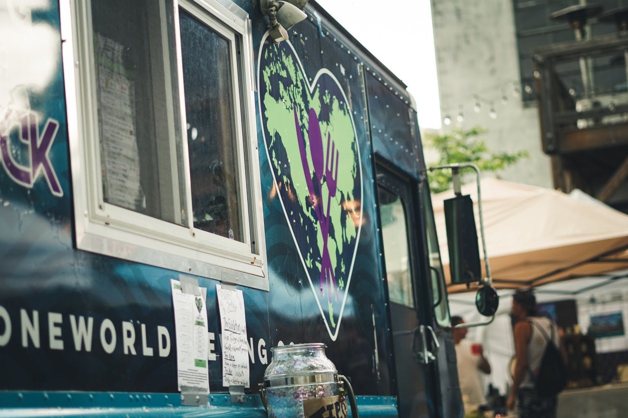 thumbnail_One World Food Truck FT Image