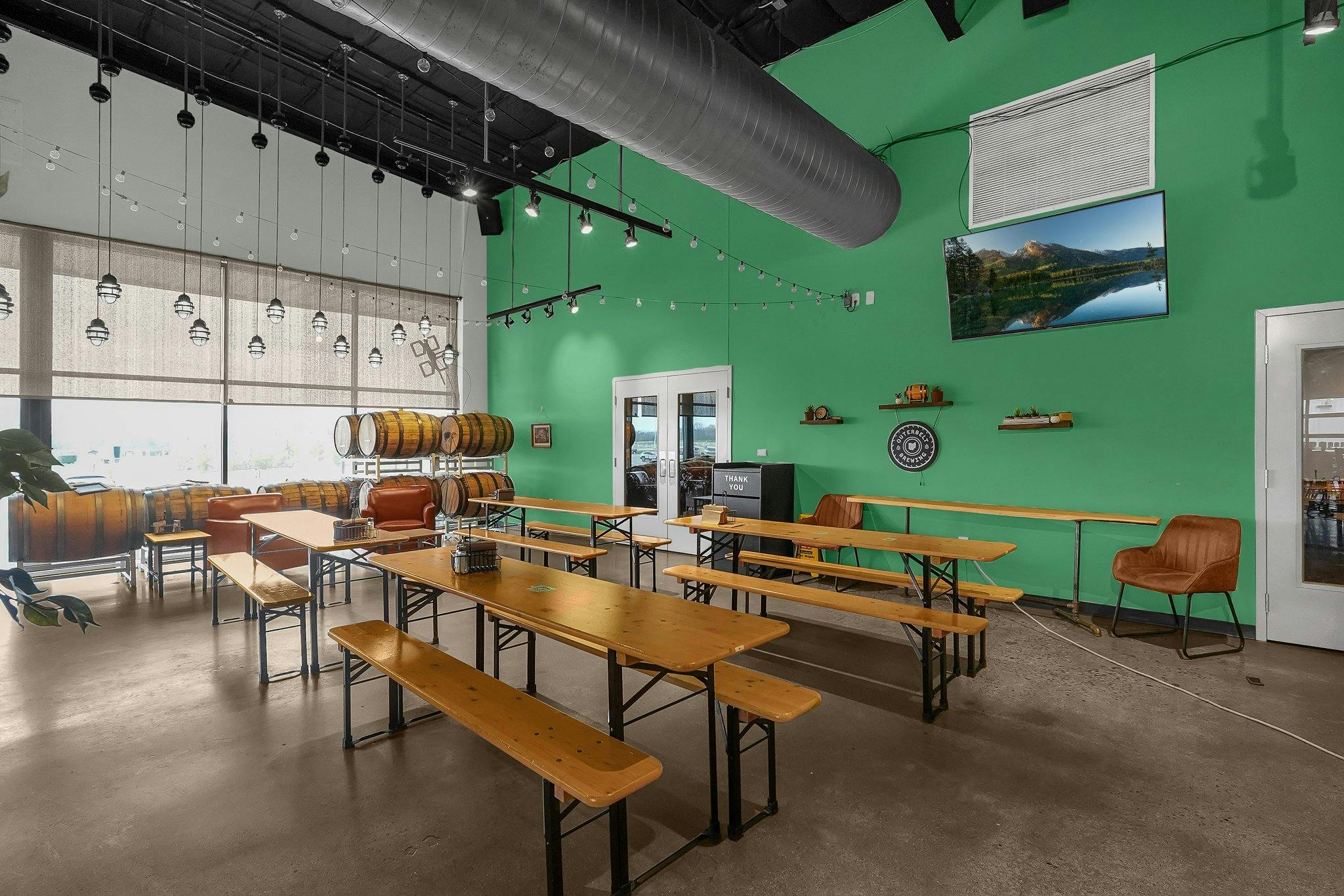 5-web-or-mls-3560-dolson-ct Interior of Outerbelt taproom