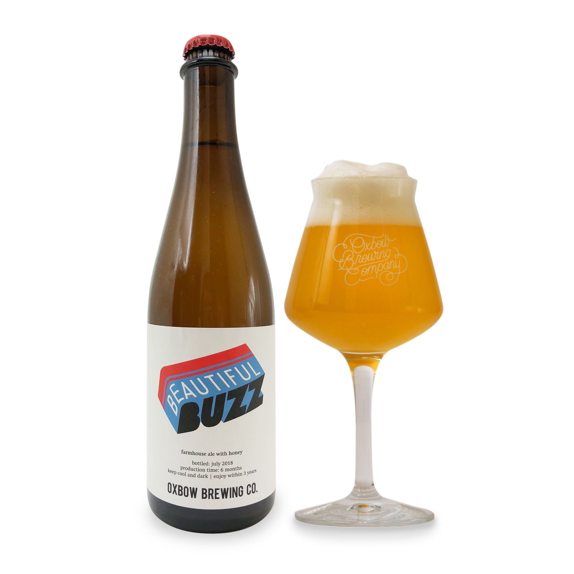 beautiful_buzz_bottle_and_glass_pour