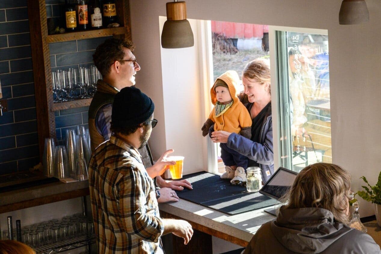 Decor Maine - Hoppy Trails  Oxbow Brewing Company