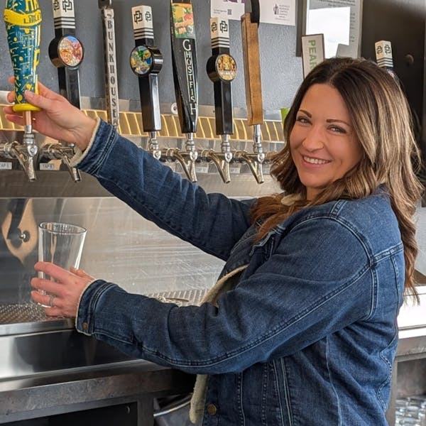 Image for crew member Lindsey Mishler