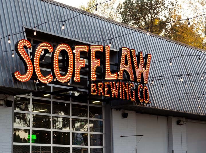 macarthur sign-web scofflaw brewing taproom exterior photo