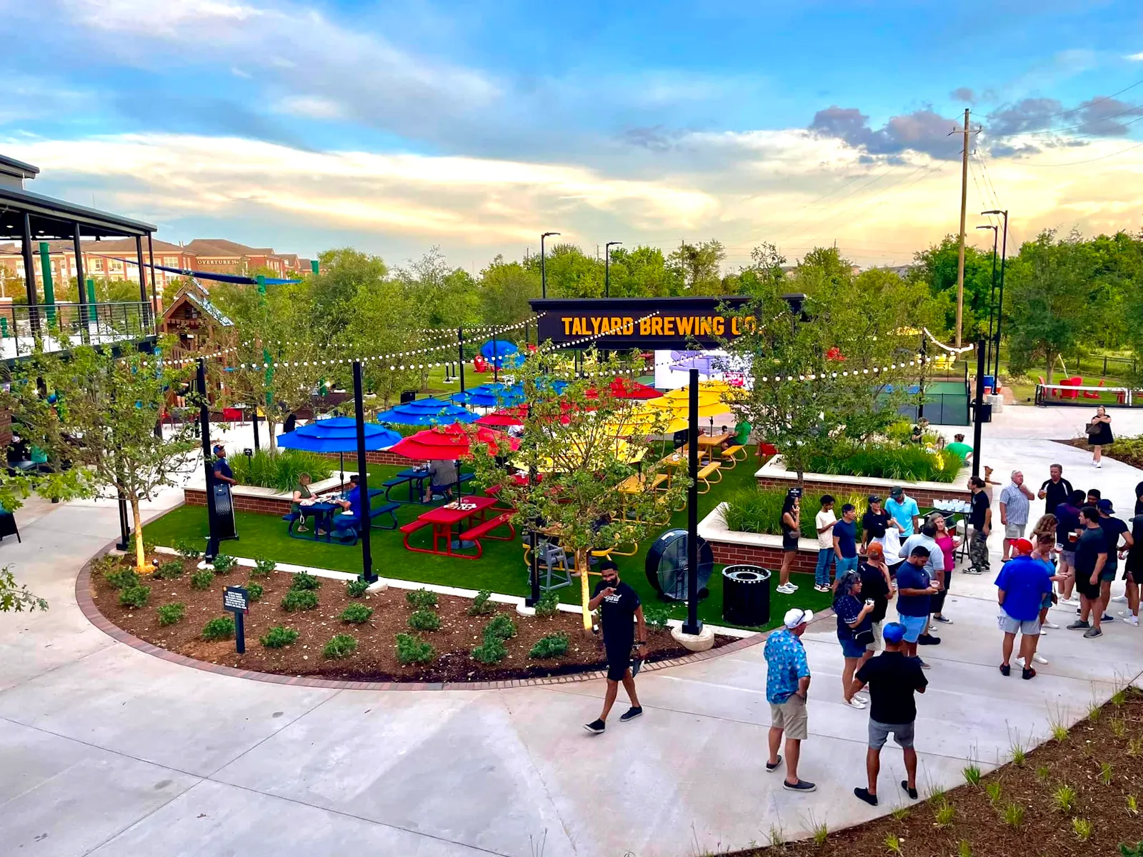 The welcoming outdoor Yard at Talyard Brewing Company