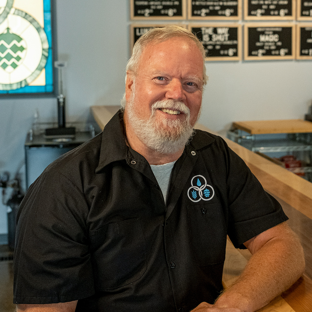 Image for crew member Lyle Amacher